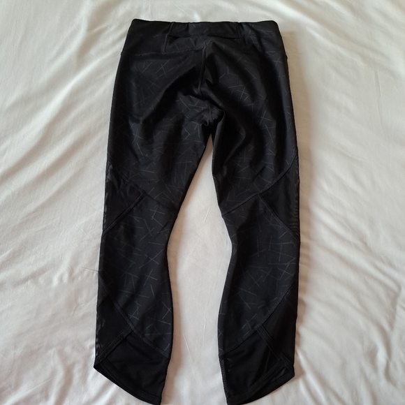 Athleta women's  black Sonar Angle Aura legging size small - Picture 4 of 7